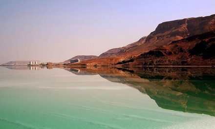 El Mar Muerto: Fuente de Riquezas para la Salud y la Belleza